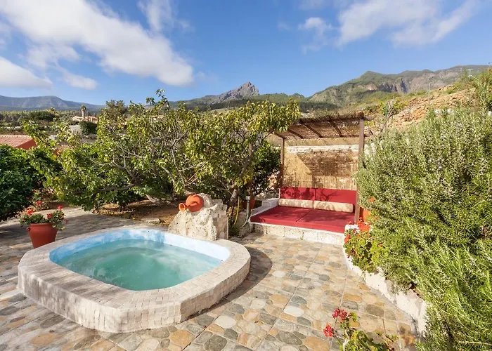 Mountain Getaway For Hikers 2 *